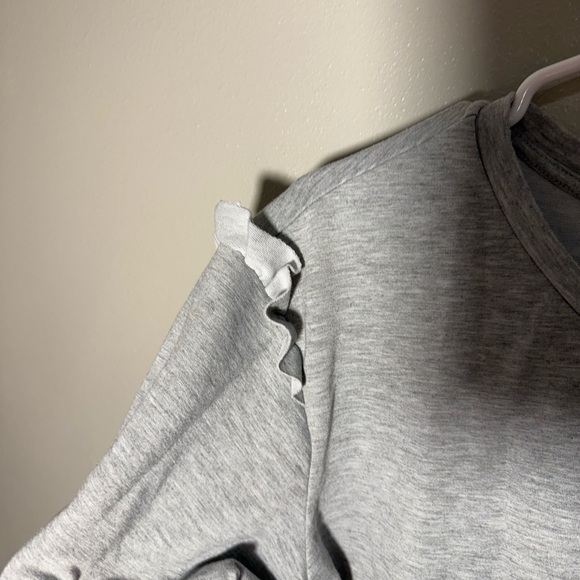 Jessica Simpson Activewear Top - Picture 6 of 9